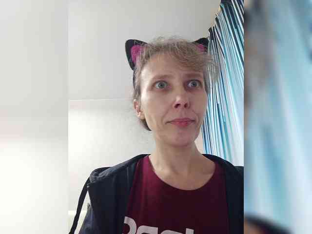 -Queen-Margo- webcam