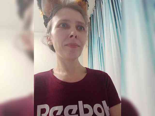 -Queen-Margo- webcam