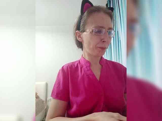 online cam chat -queen-margo-