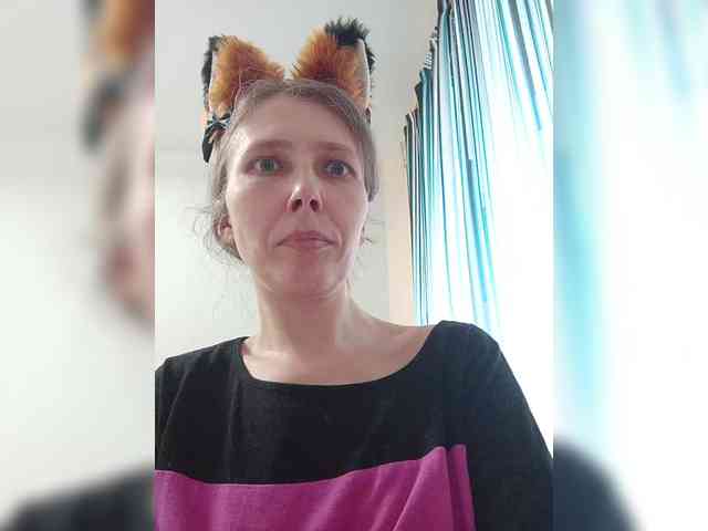 -Queen-Margo- webcam