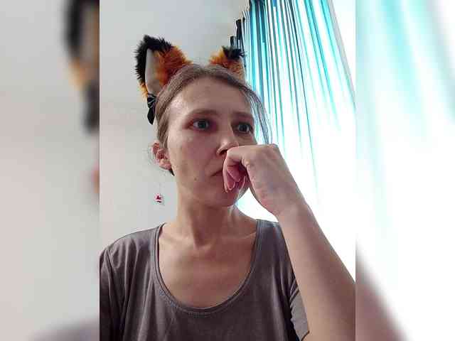 -Queen-Margo- webcam