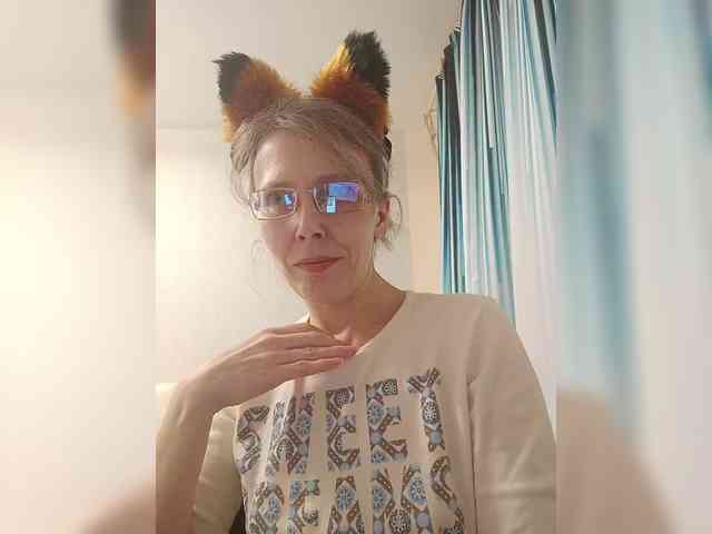 -Queen-Margo- webcam