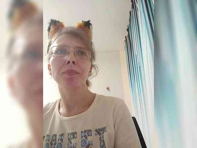 -Queen-Margo- webcam