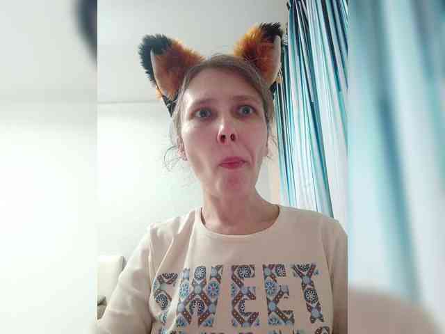 -Queen-Margo- webcam