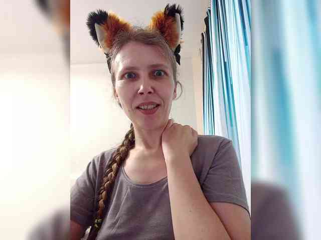 -Queen-Margo- webcam