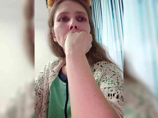 -Queen-Margo- webcam