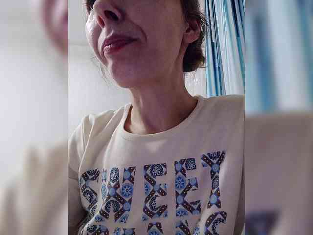 -Queen-Margo- webcam