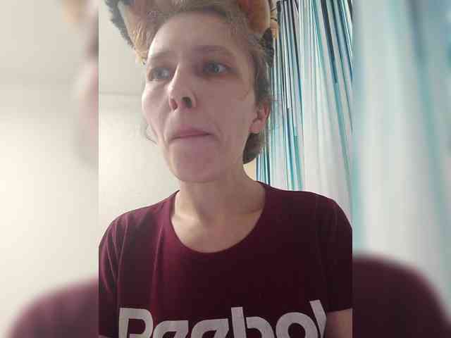 -Queen-Margo- webcam