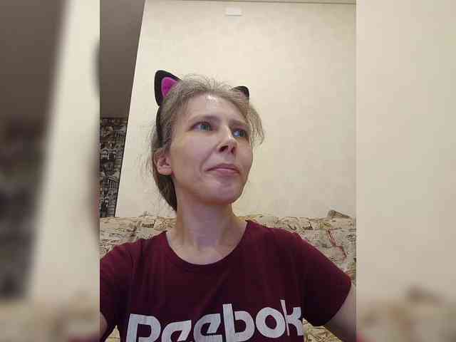 -Queen-Margo- webcam