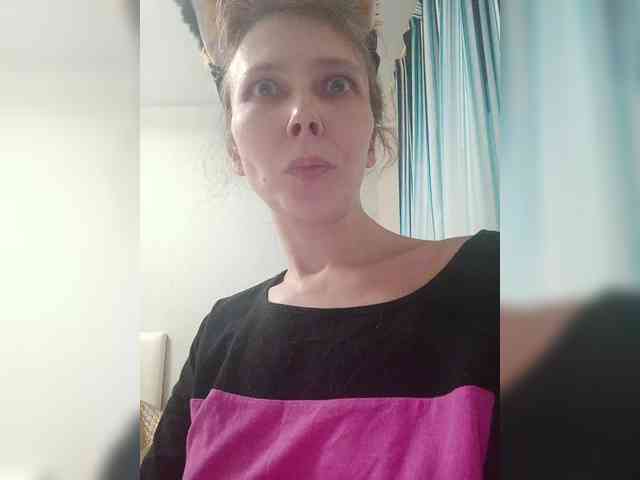 -Queen-Margo- webcam