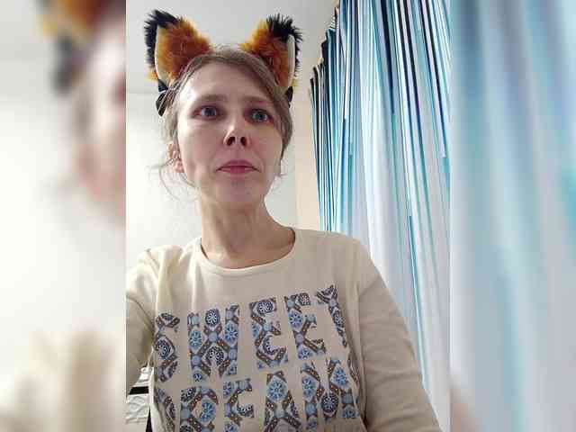 -Queen-Margo- webcam