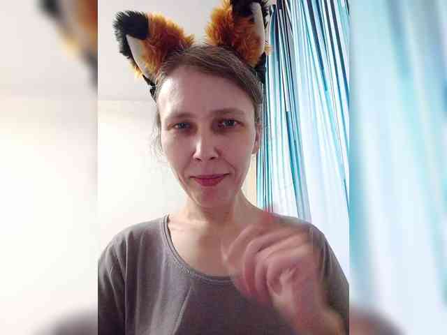 -Queen-Margo- webcam