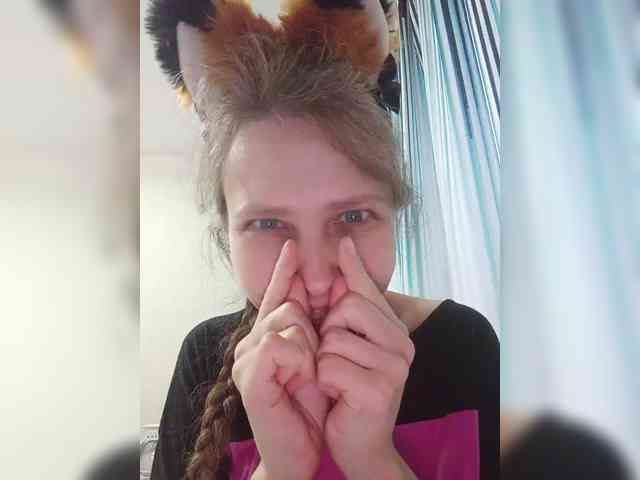 -Queen-Margo- webcam