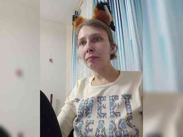 -Queen-Margo- webcam