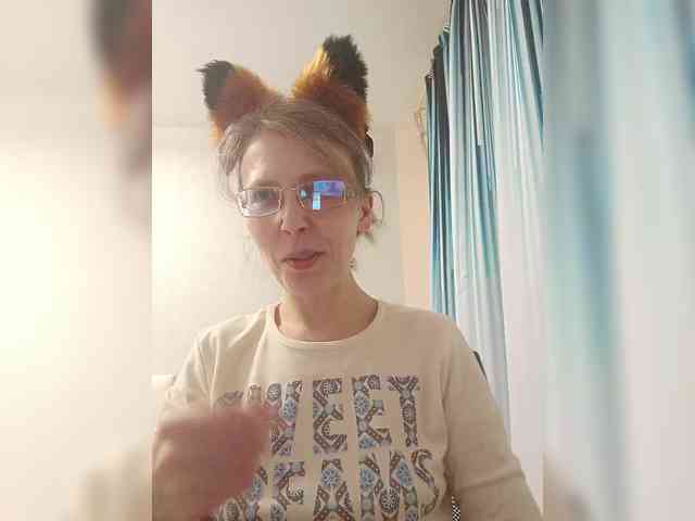 -Queen-Margo- webcam