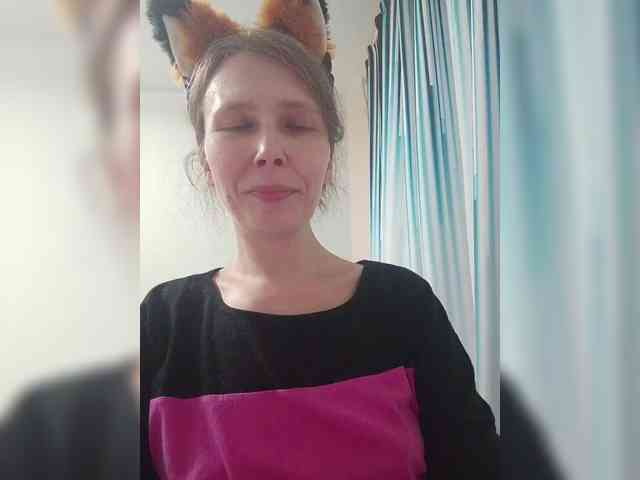 -Queen-Margo- webcam