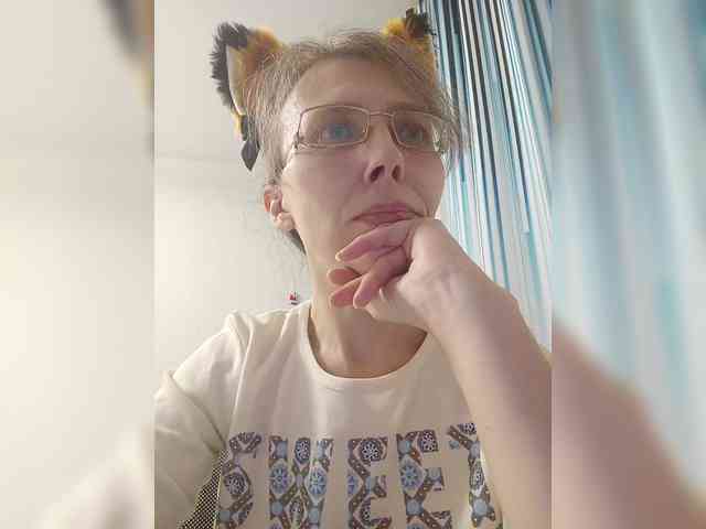 -Queen-Margo- webcam