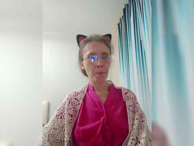 -Queen-Margo- webcam