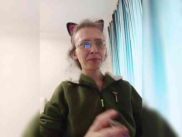 -Queen-Margo- webcam