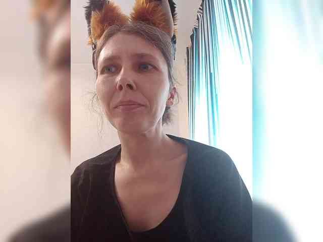 -Queen-Margo- webcam