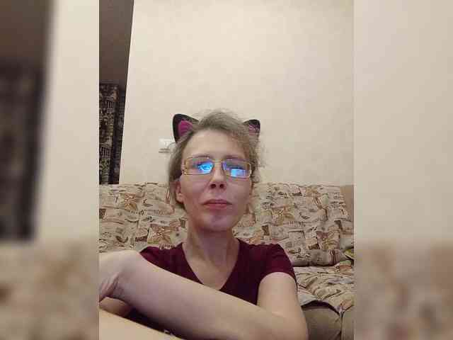 -Queen-Margo- webcam