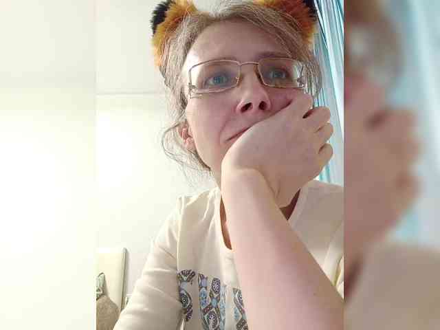 -Queen-Margo- webcam