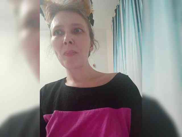 -Queen-Margo- webcam