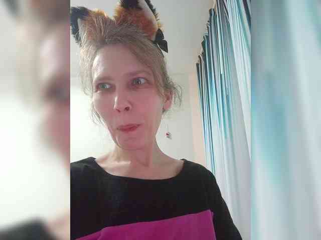 -Queen-Margo- webcam