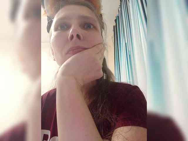 -Queen-Margo- webcam