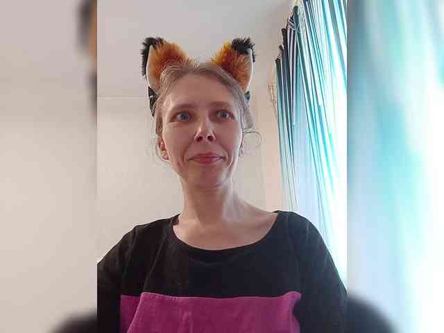 -Queen-Margo- webcam