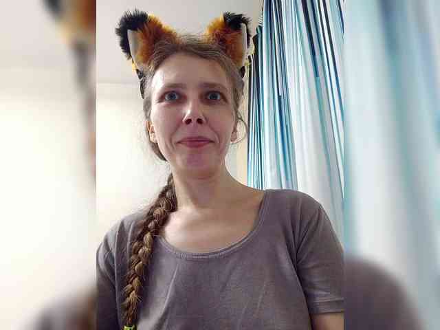 -Queen-Margo- webcam