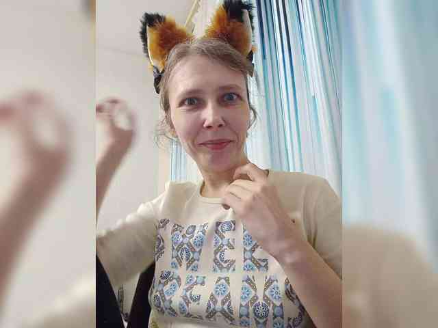 -Queen-Margo- webcam