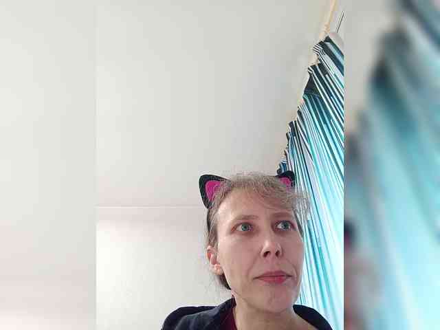 -Queen-Margo- webcam