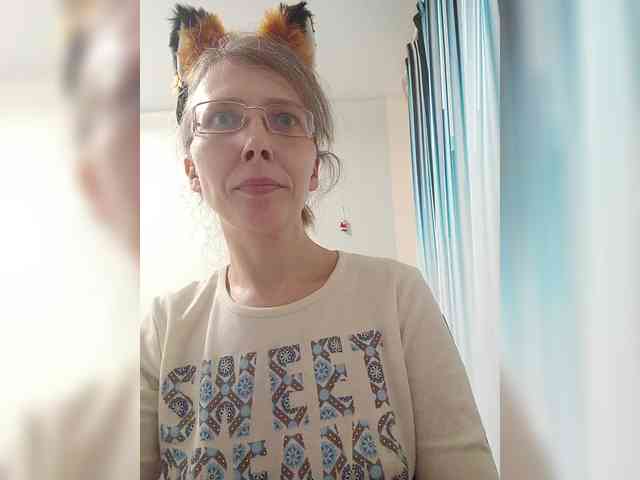 -Queen-Margo- webcam