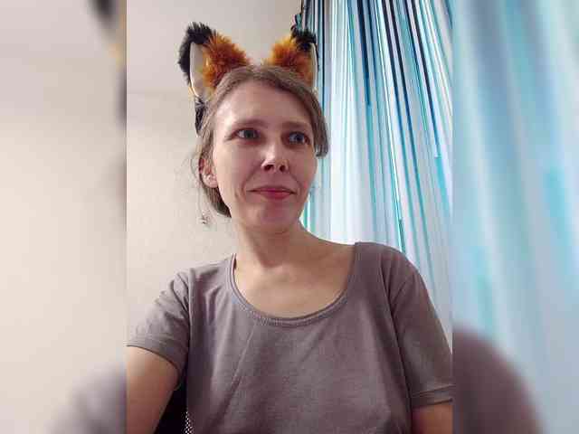 -Queen-Margo- webcam