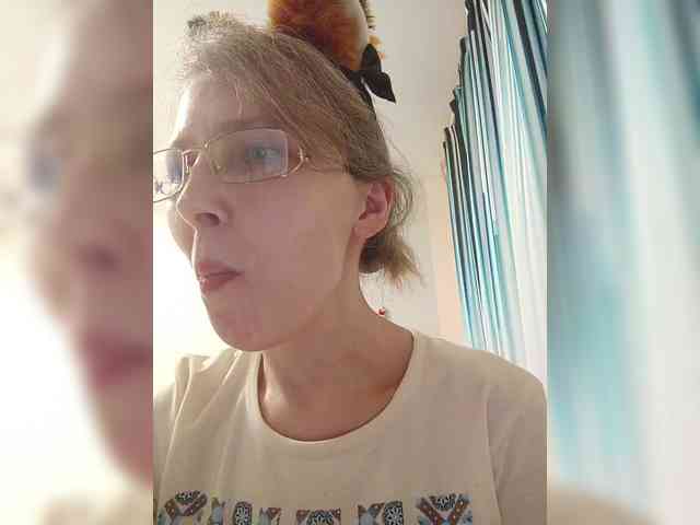 -Queen-Margo- webcam