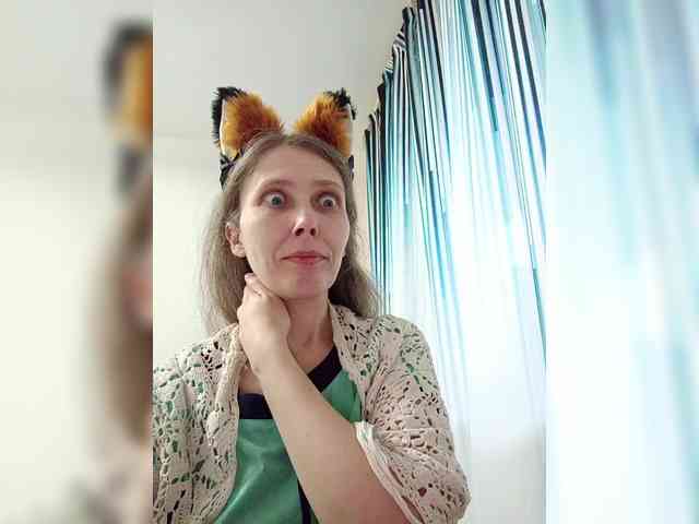 -Queen-Margo- webcam