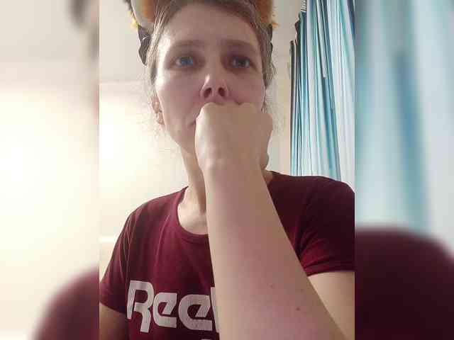 -Queen-Margo- webcam