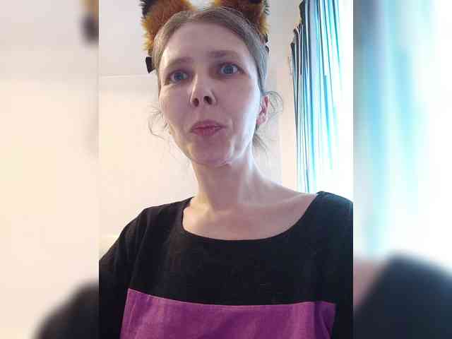 -Queen-Margo- webcam