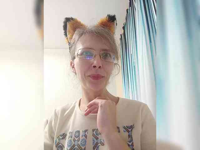 -Queen-Margo- webcam