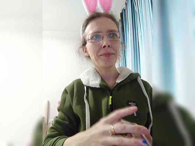 -Queen-Margo- webcam