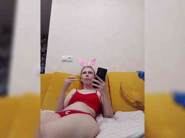 -Queen-Margo- webcam