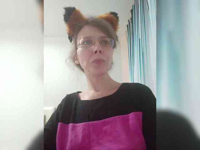 -Queen-Margo- webcam