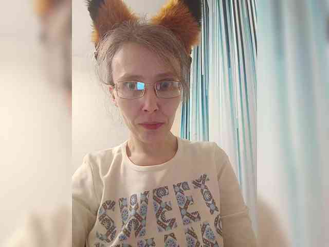 -Queen-Margo- webcam