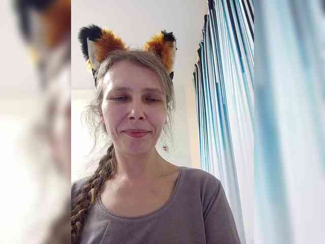 -Queen-Margo- webcam