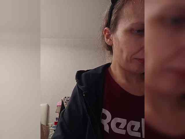 -Queen-Margo- webcam