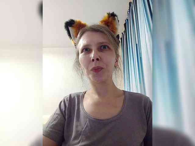 -Queen-Margo- webcam