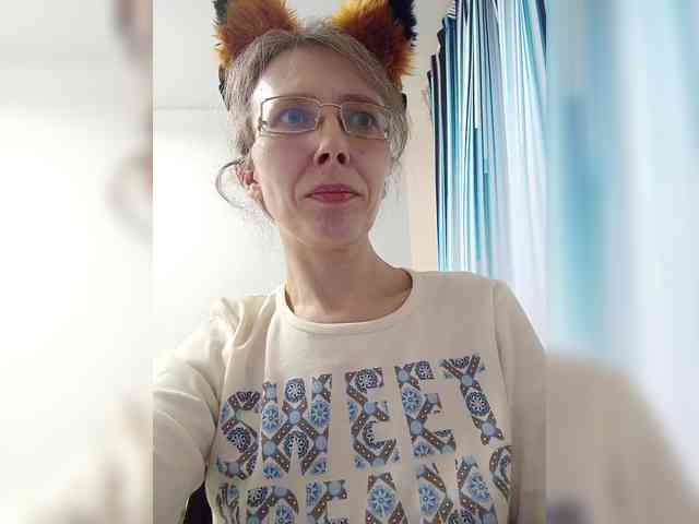 -Queen-Margo- webcam