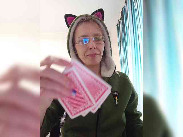 -Queen-Margo- webcam