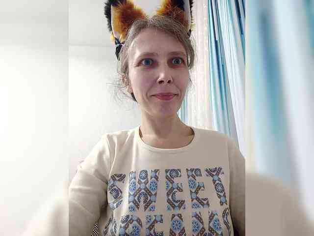 -Queen-Margo- webcam